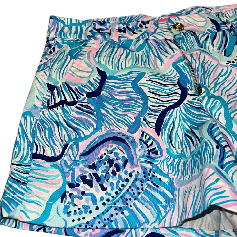 LILLY PULITZER KELLER stretch shorts in Bermuda Blue Fishful Thinking size 8 - Picture 5 of 8